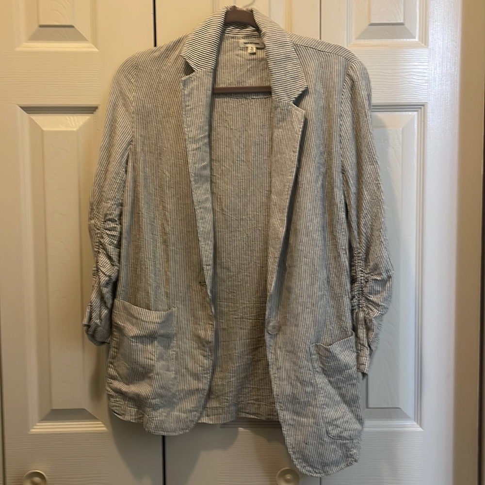 Max Studio Women's Striped Linen Blend Ruched Sleeve Blazer